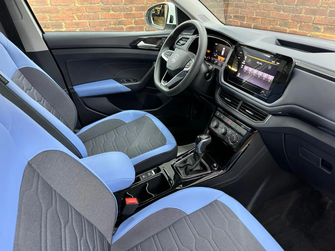 Volkswagen Tharu XR, 2025г, передний привод, автомат