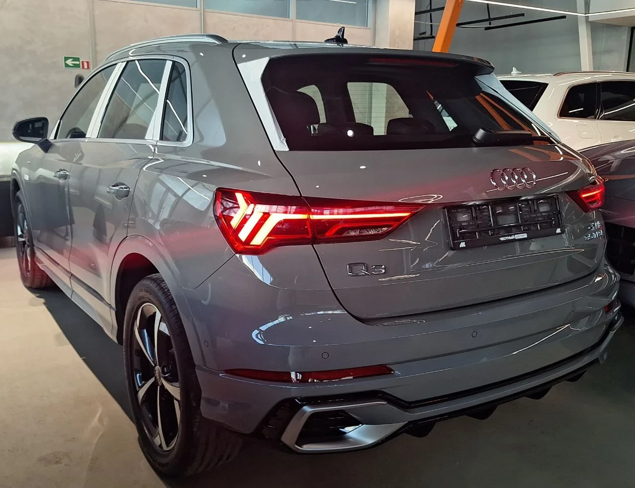 Audi Q3, 2025г, передний привод, робот