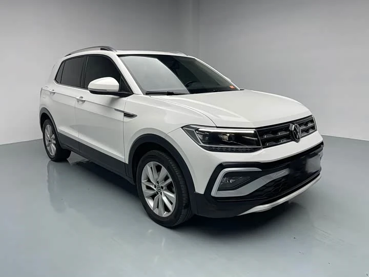 Volkswagen T-Cross, 2021г, передний привод, автомат