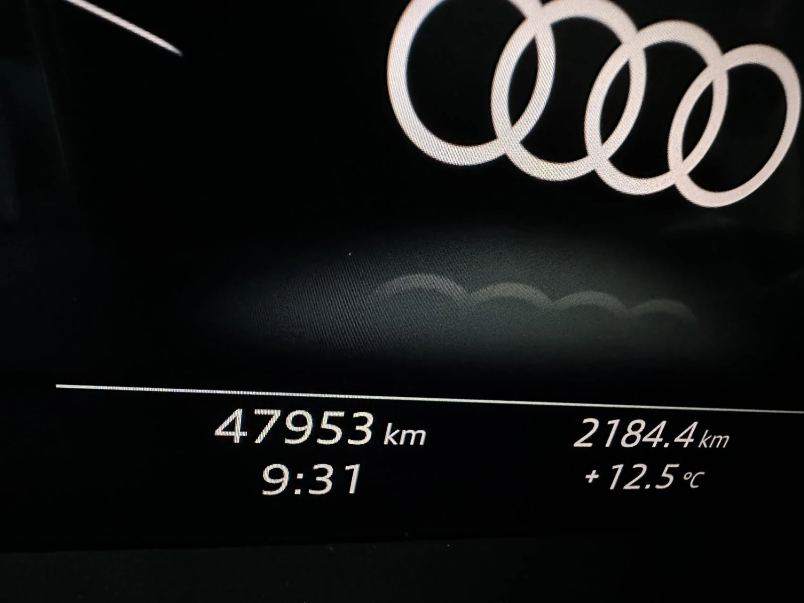 Audi Q3, 2022г, передний привод, робот