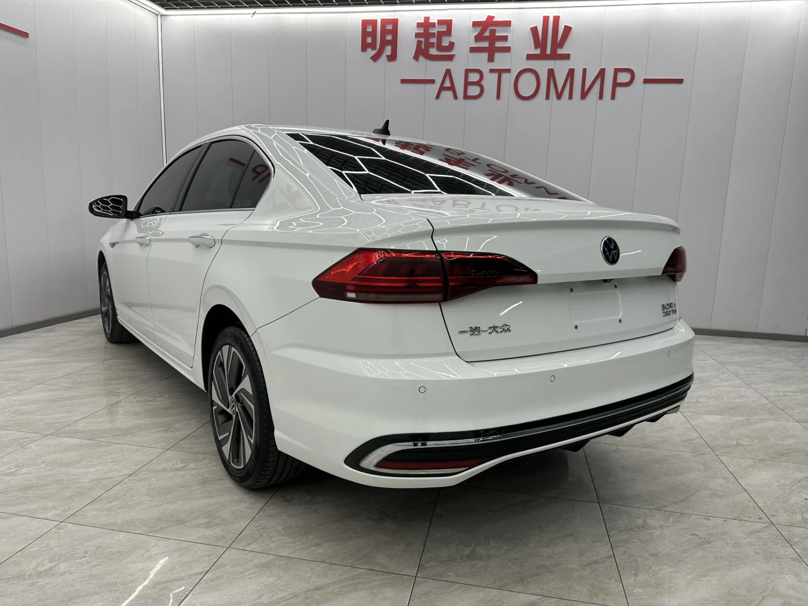 Volkswagen Bora, 2022г, передний привод, робот