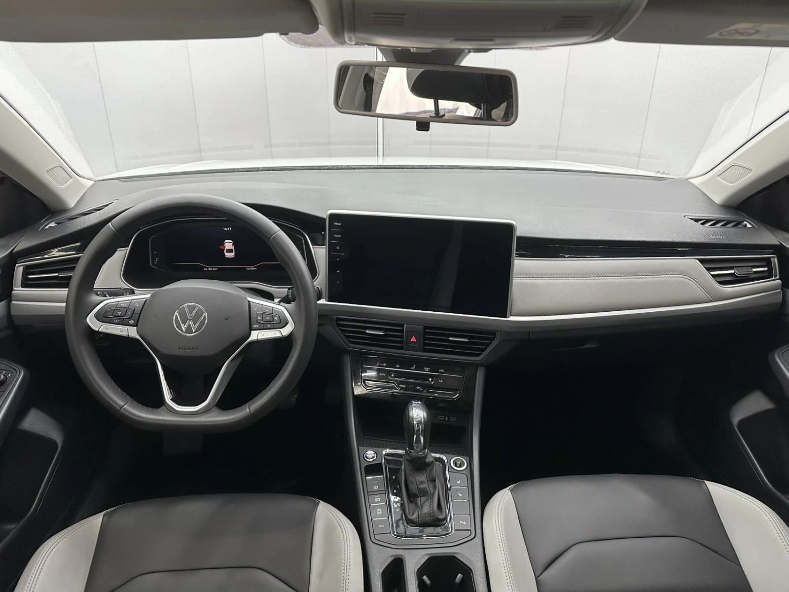 Volkswagen Bora, 2022г, передний привод, робот