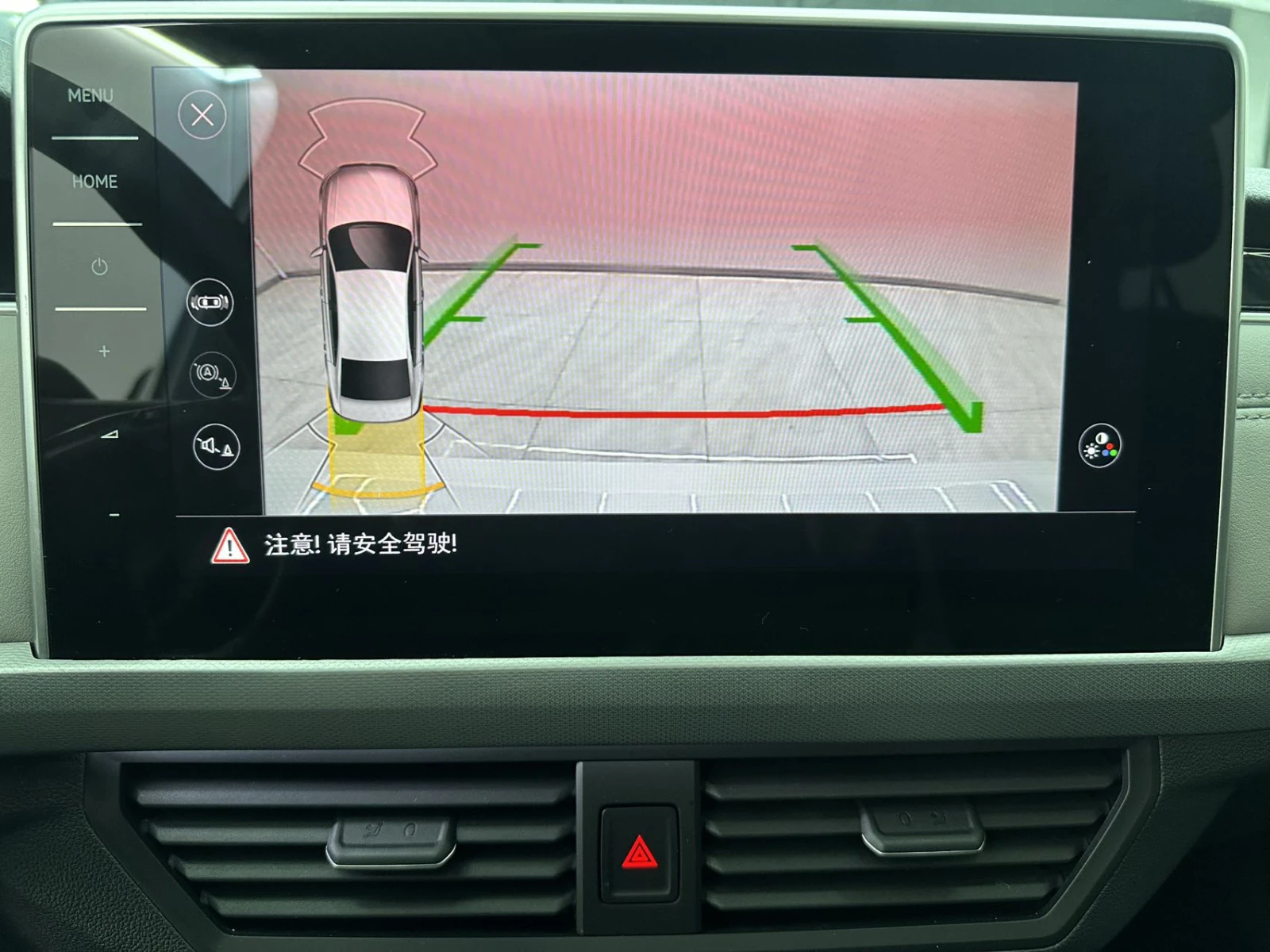 Volkswagen Bora, 2022г, передний привод, робот