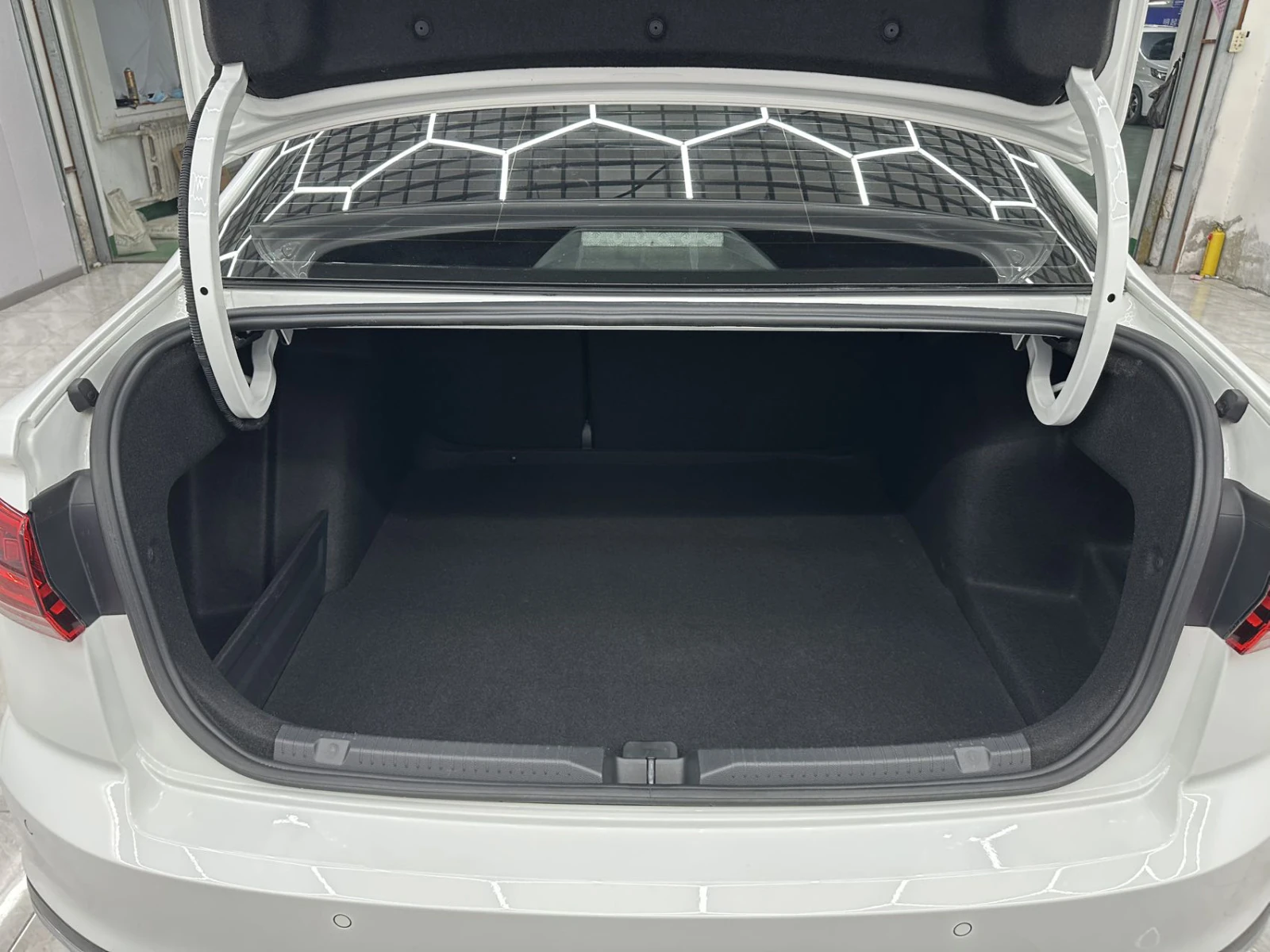 Volkswagen Bora, 2022г, передний привод, робот