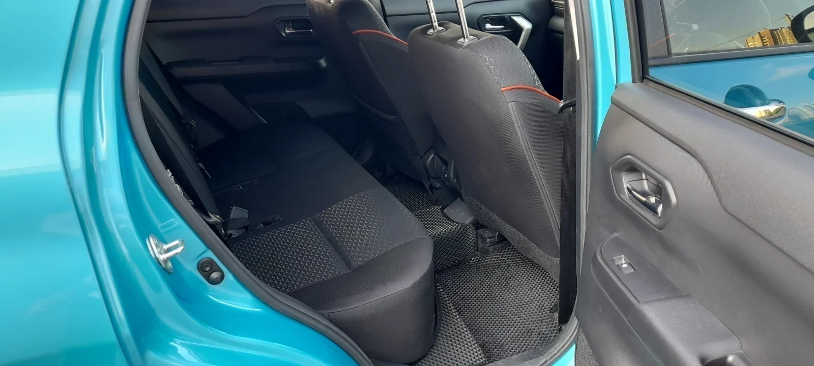 Toyota Raize, 2020г, передний привод, вариатор