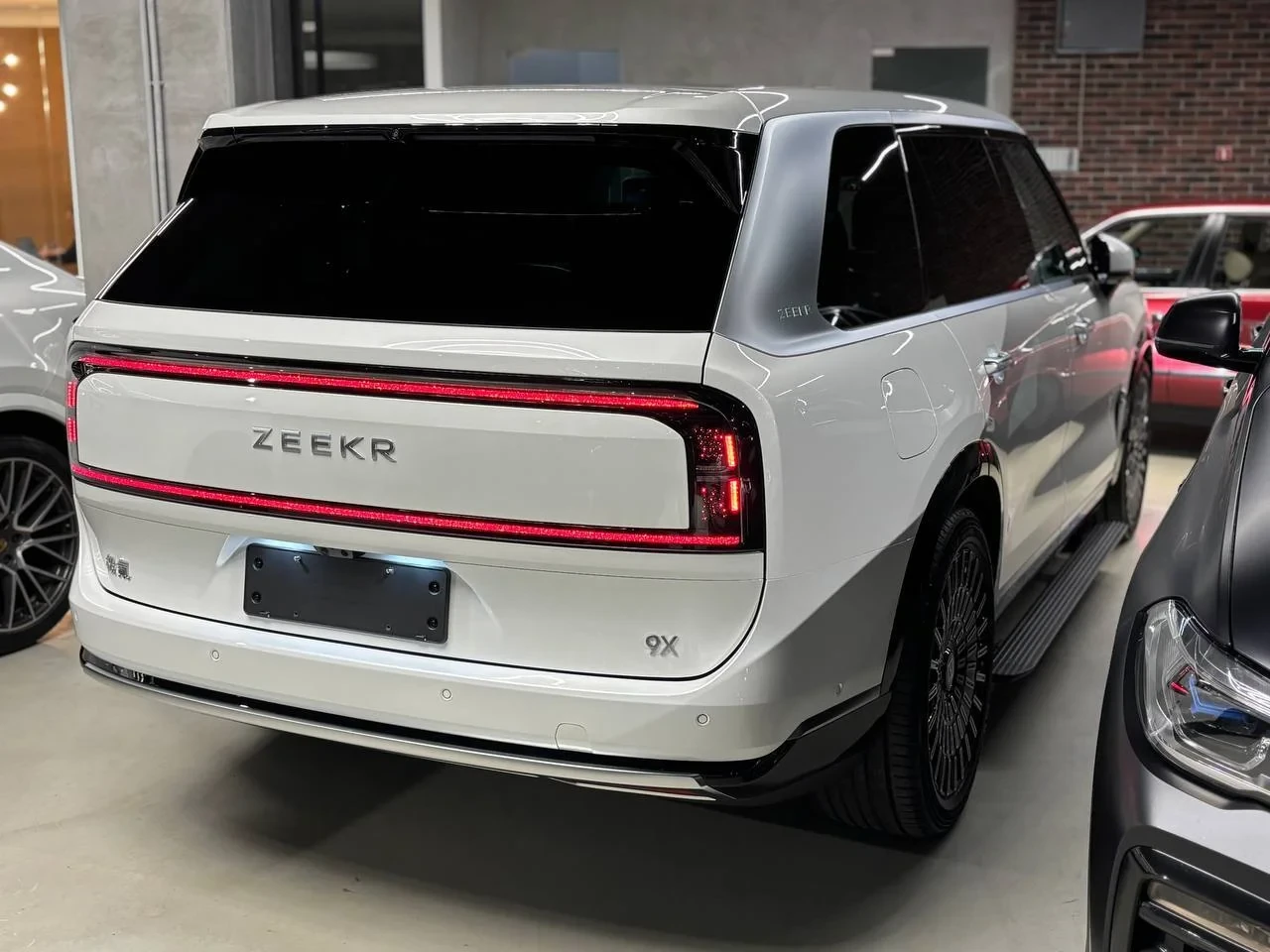Zeekr 9X, 2025г, полный привод, автомат