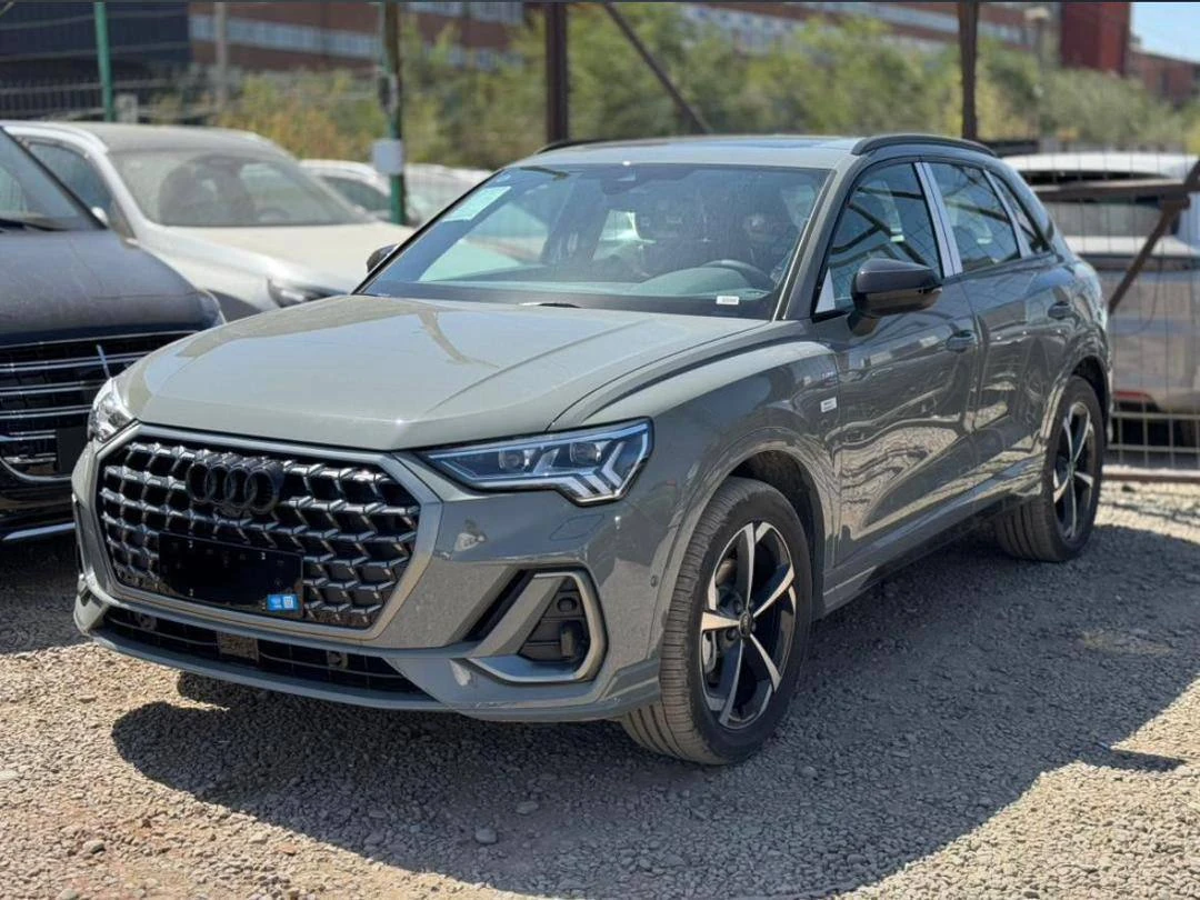 Audi Q3, 2025г, передний привод, робот