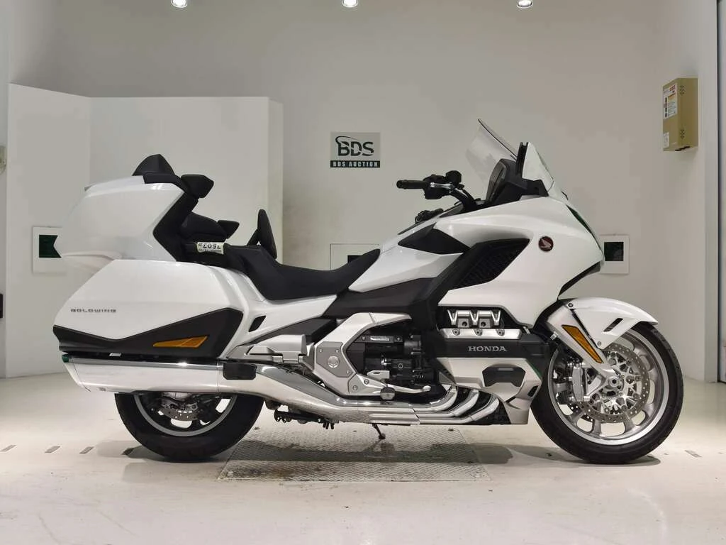 Honda GL 1800 Gold Wing, 2023г, Кардан привод, Роботизированная с двумя сцеплениями