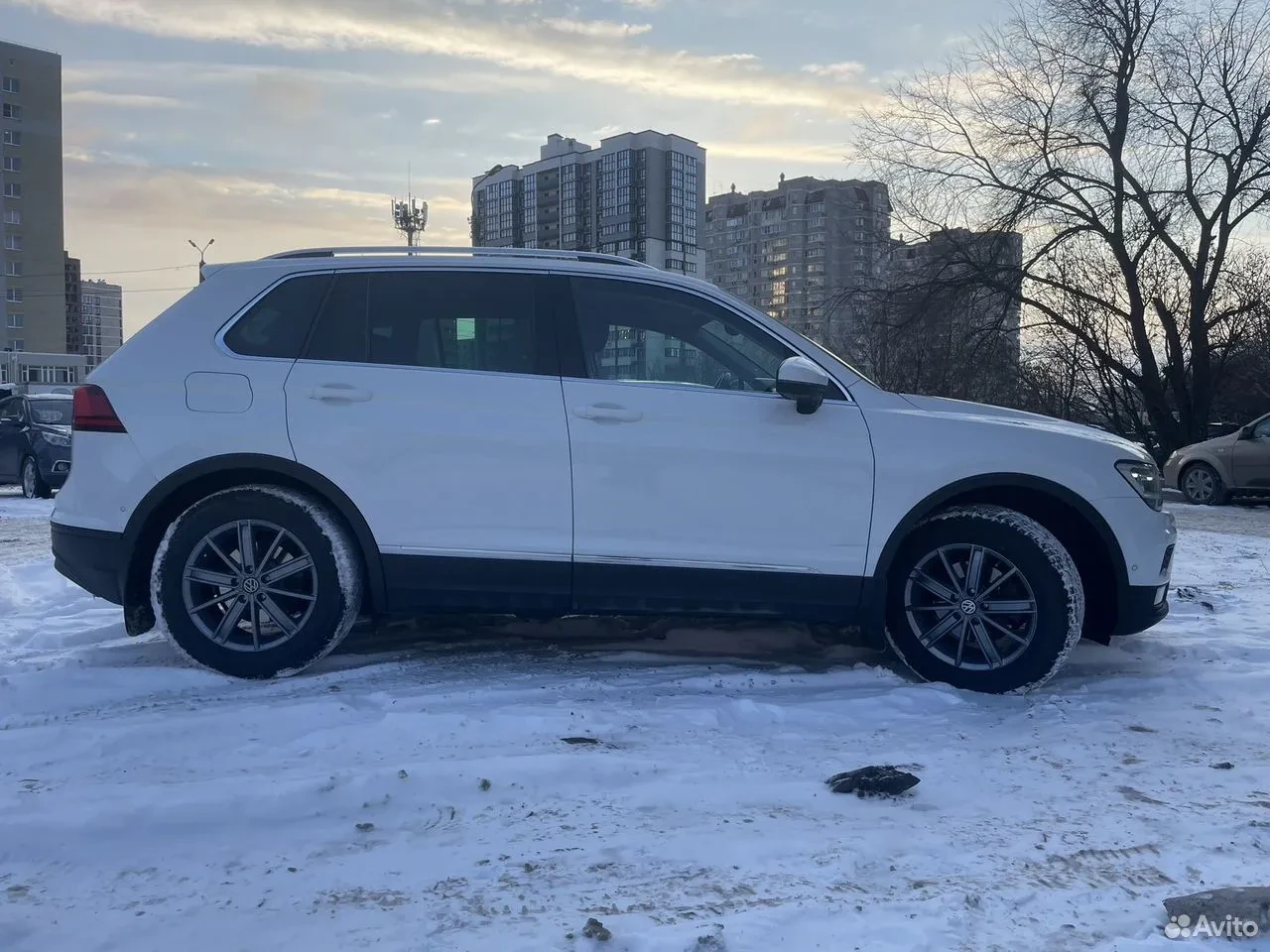 Volkswagen Tiguan, 2017г, полный привод, робот