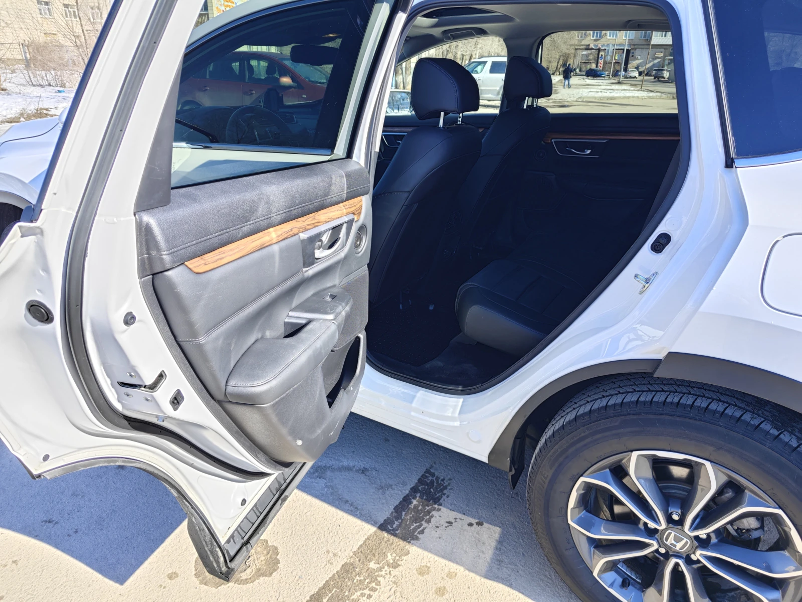 Honda CR-V, 2020г, полный привод, вариатор