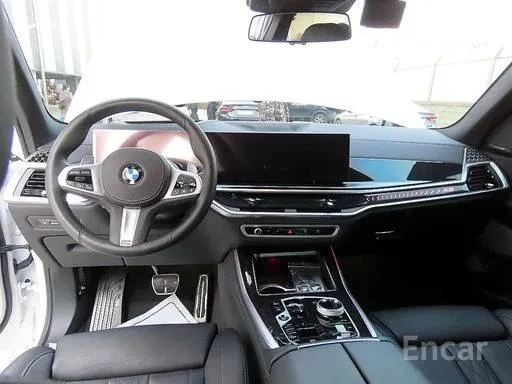 BMW X5, 2025г, полный привод, автомат