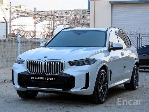 BMW X5, 2025г, полный привод, автомат