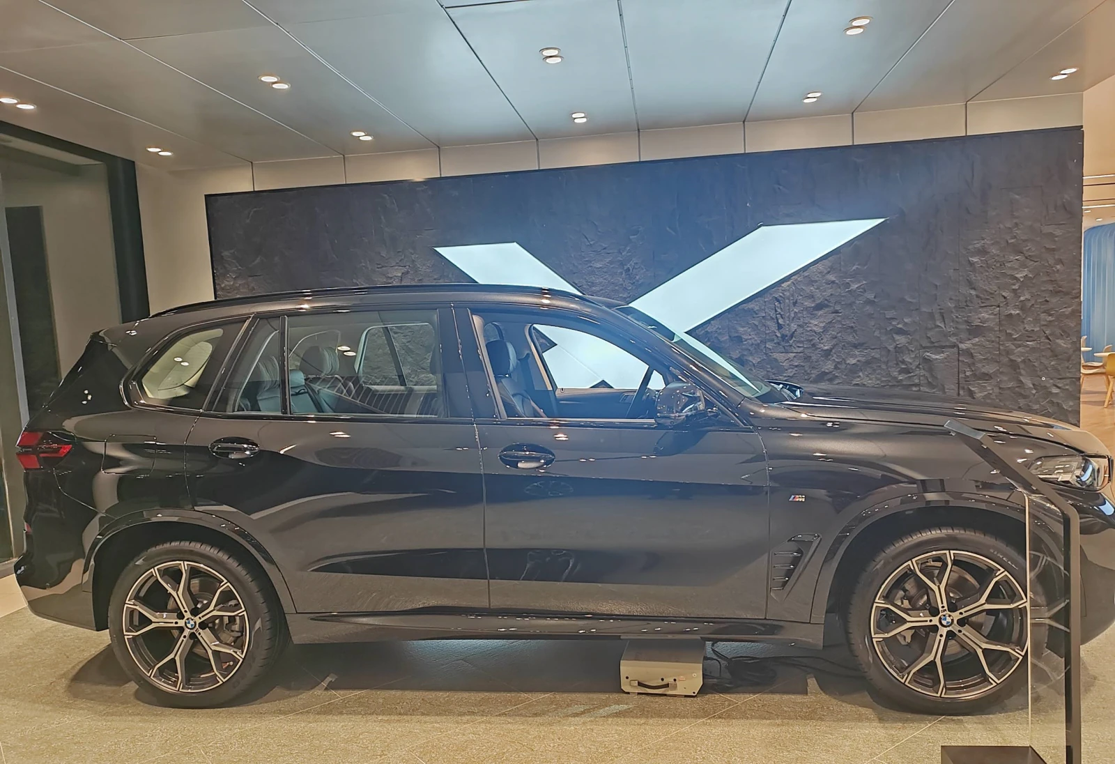 BMW X5, 2025г, полный привод, автомат