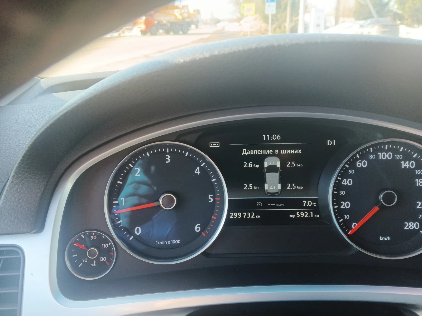 Volkswagen Touareg, 2012г, полный привод, автомат