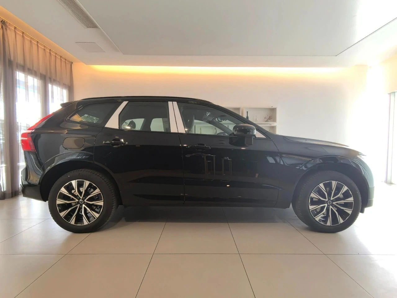 Volvo XC60, 2025г, полный привод, автомат