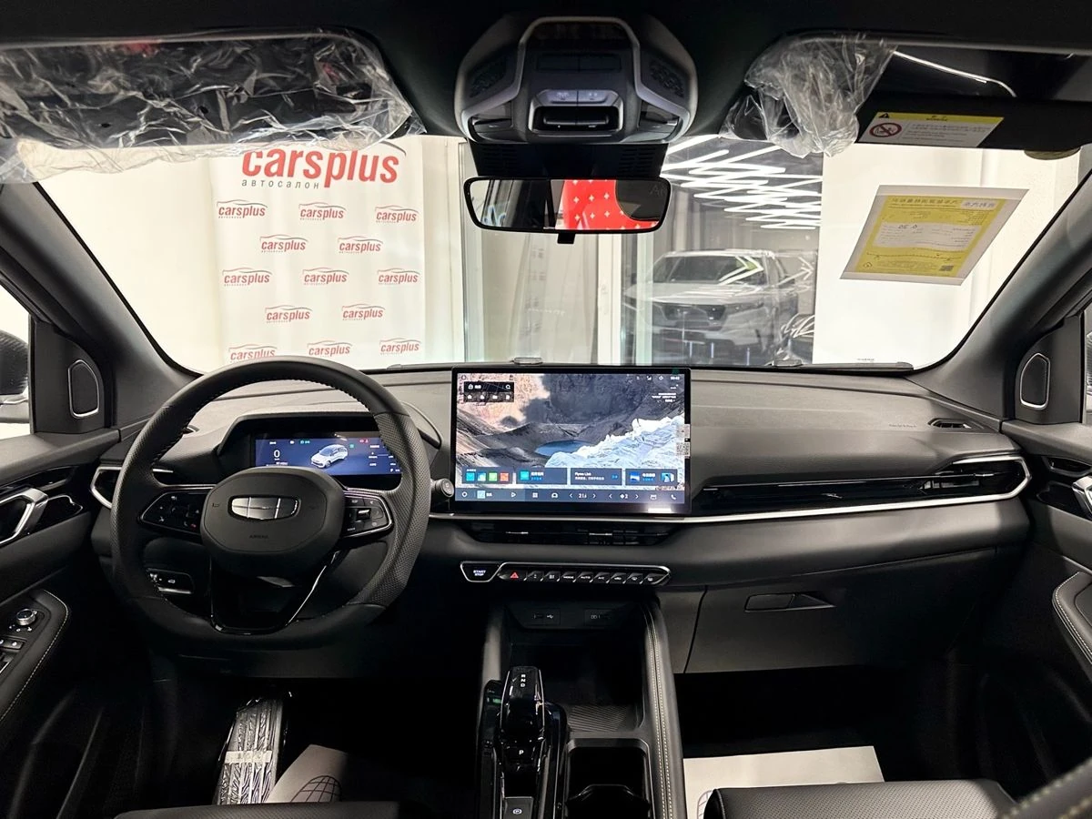 Geely Coolray, 2025г, передний привод, робот