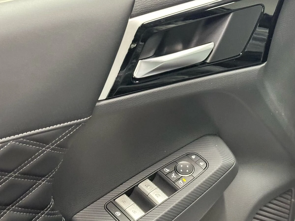 Mitsubishi Outlander, 2023г, полный привод, вариатор