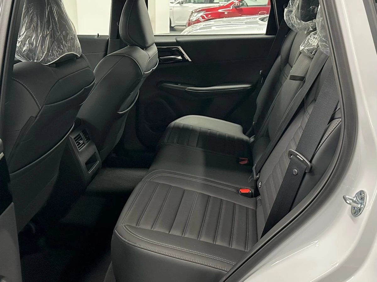 Mitsubishi Outlander, 2023г, полный привод, вариатор