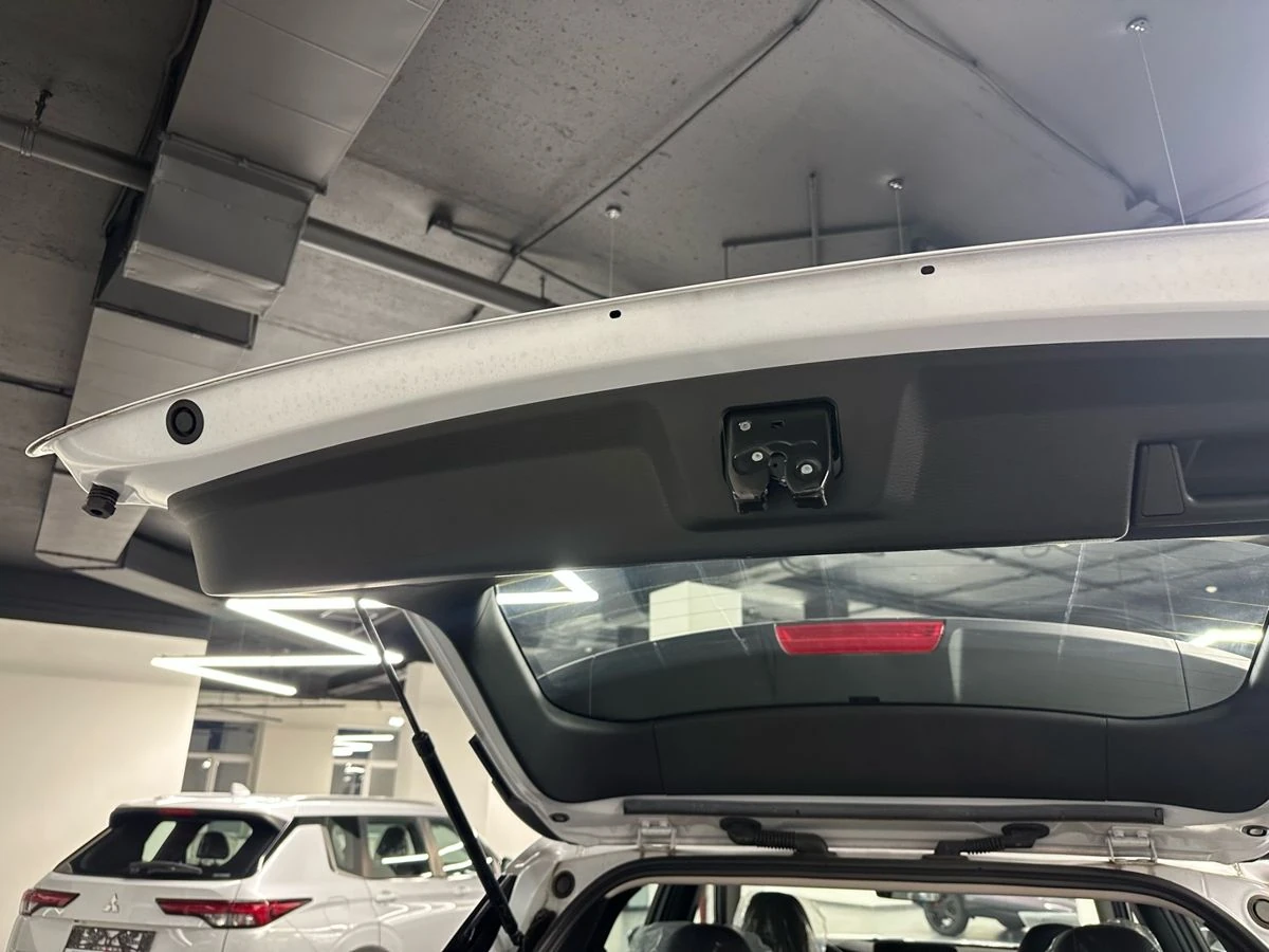 Mitsubishi Outlander, 2023г, полный привод, вариатор