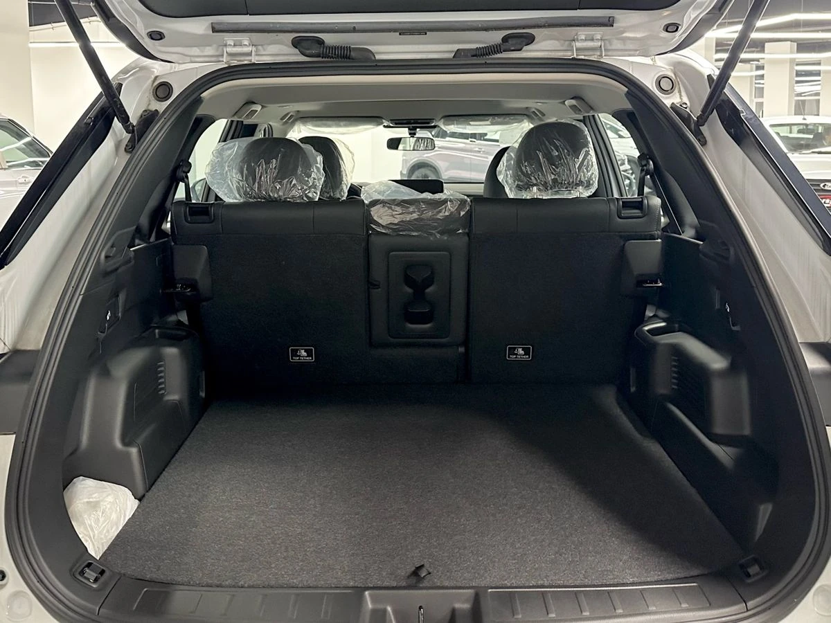 Mitsubishi Outlander, 2023г, полный привод, вариатор