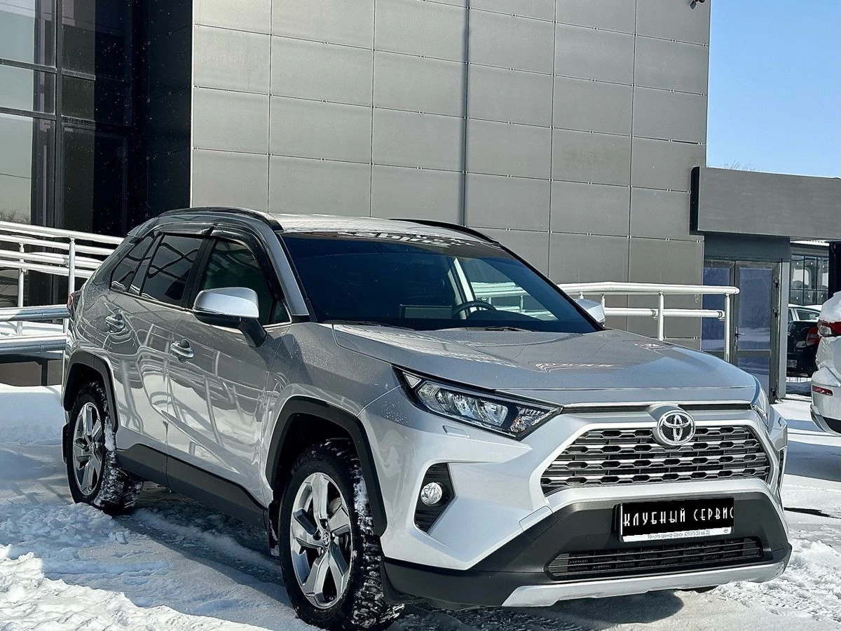 Toyota RAV4, 2021г, полный привод, вариатор
