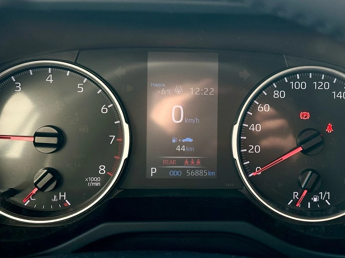 Toyota RAV4, 2021г, полный привод, вариатор