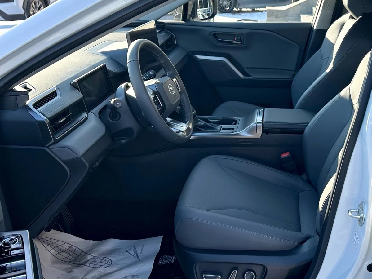 Toyota RAV4, 2026г, полный привод, вариатор