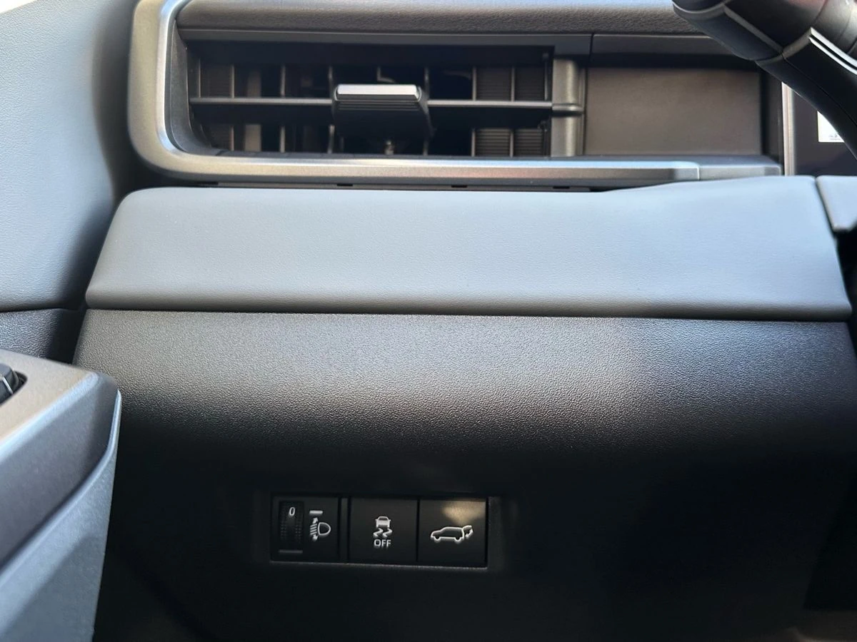 Toyota RAV4, 2026г, полный привод, вариатор