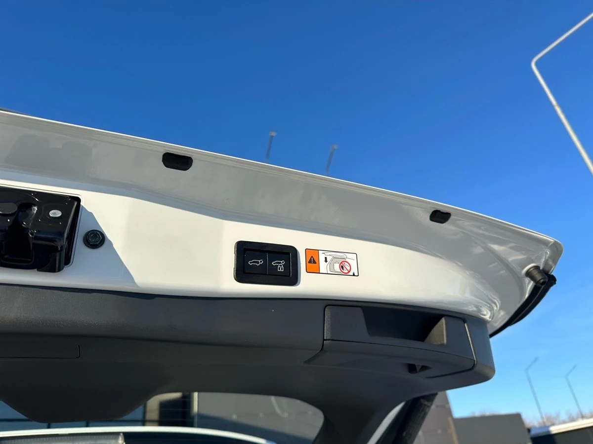 Toyota RAV4, 2026г, полный привод, вариатор