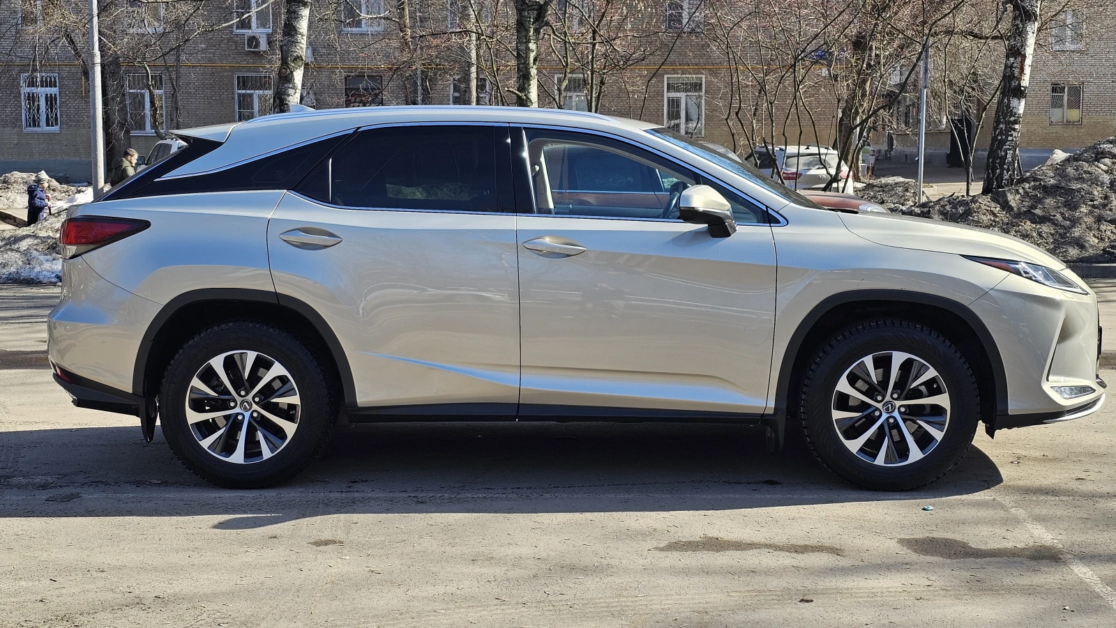 Lexus RX, 2021г, полный привод, автомат