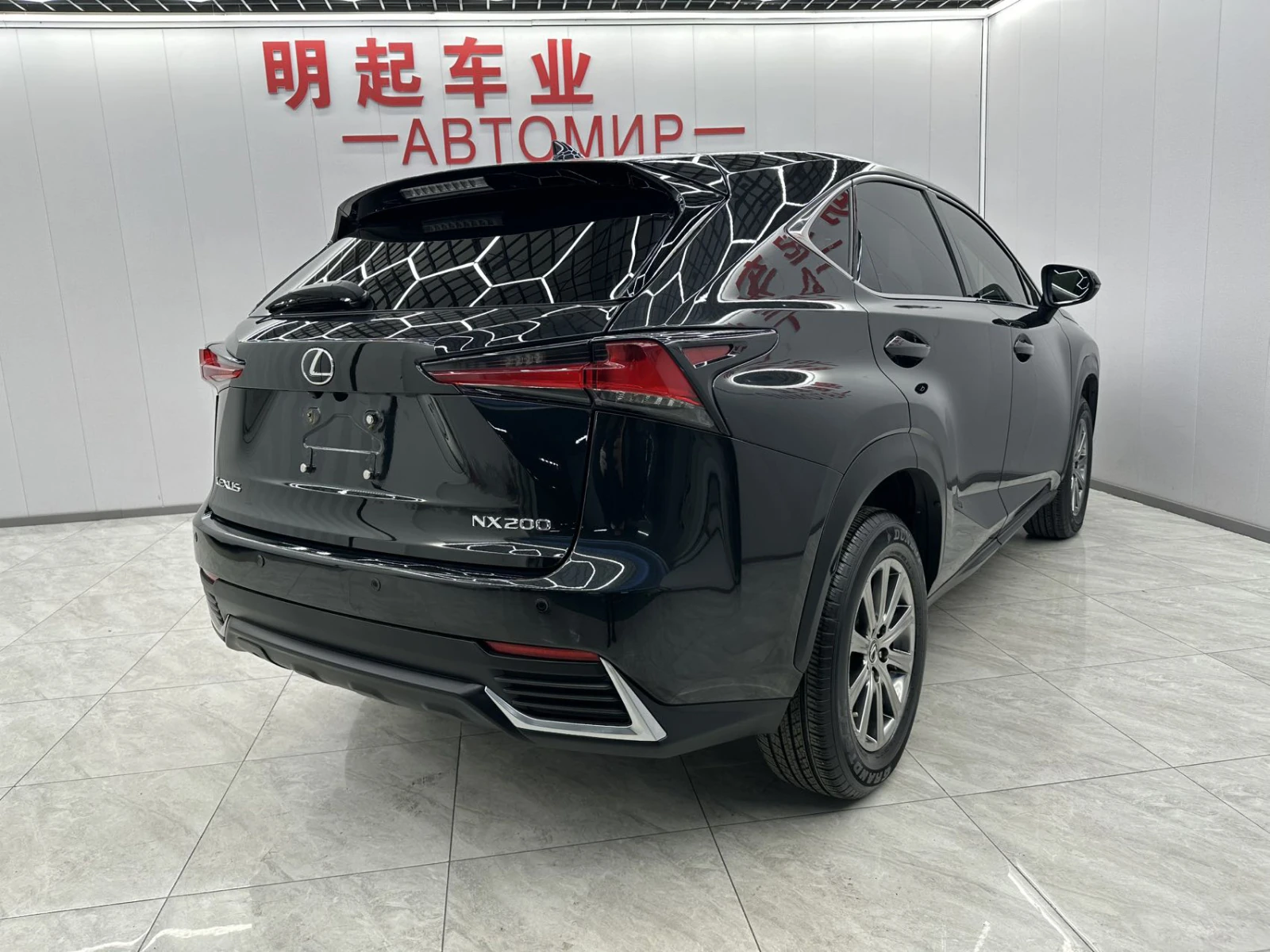 Lexus NX, 2021г, передний привод, вариатор