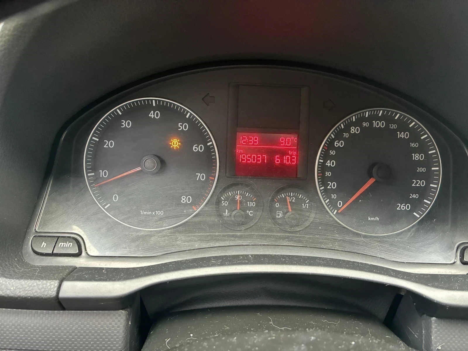 Volkswagen Golf, 2008г, передний привод, механика