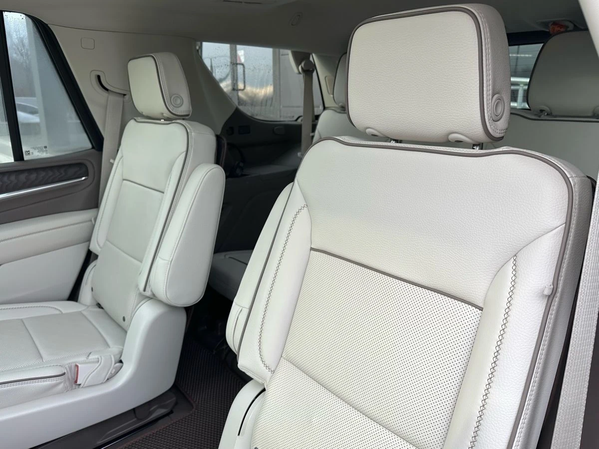 GMC Yukon, 2022г, полный привод, автомат