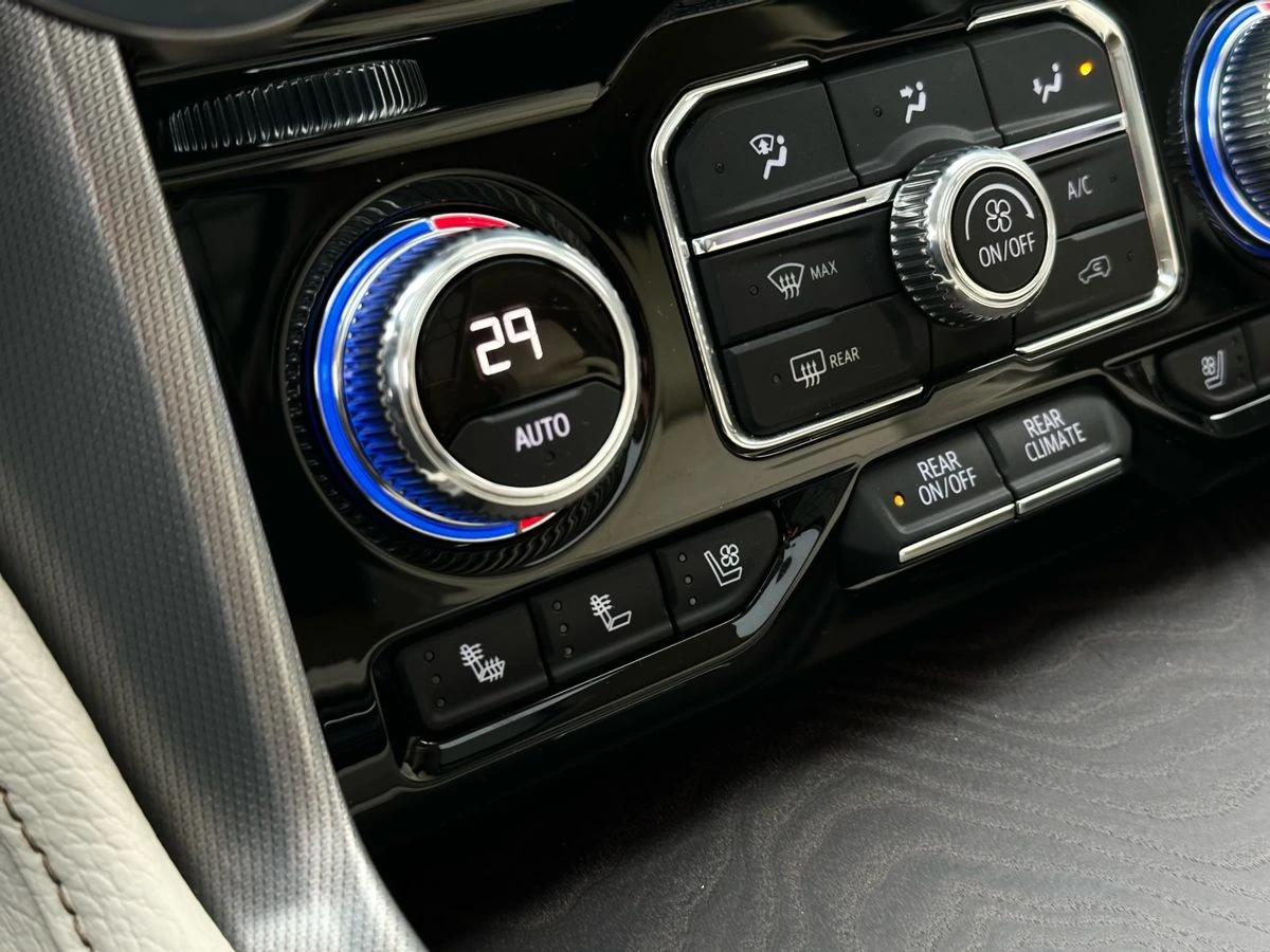 GMC Yukon, 2022г, полный привод, автомат