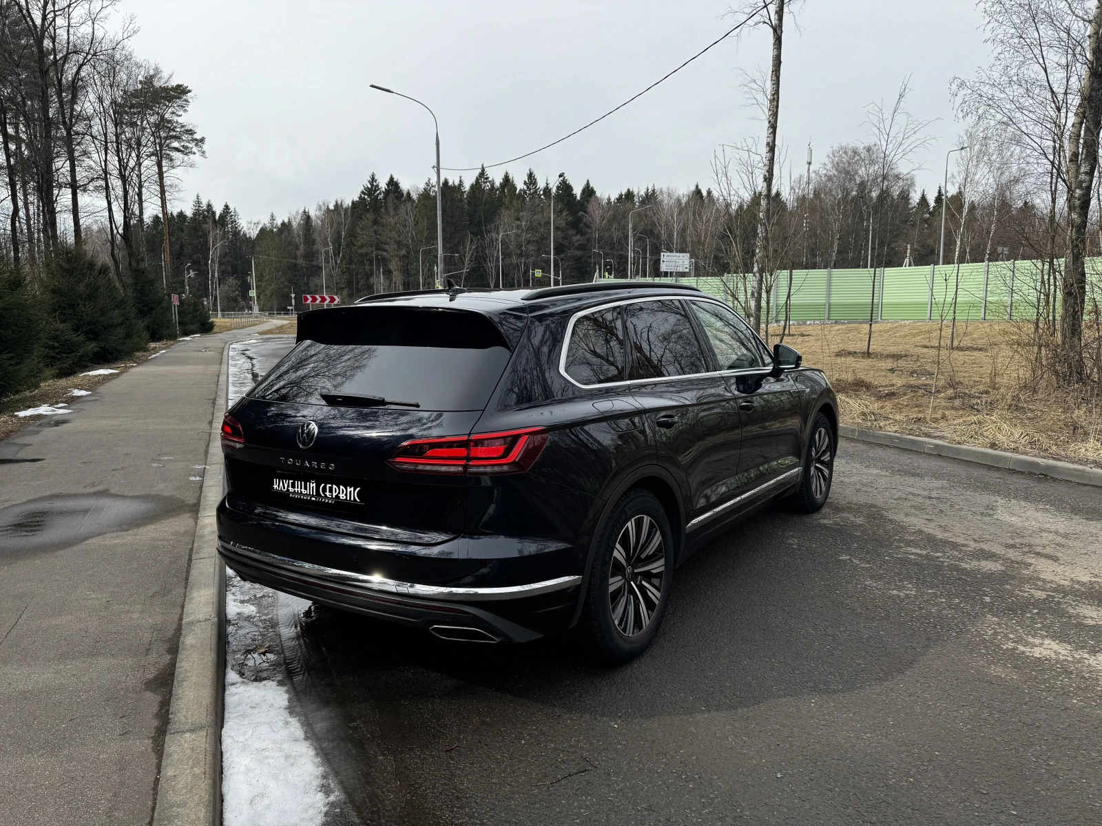 Volkswagen Touareg, 2021г, полный привод, автомат
