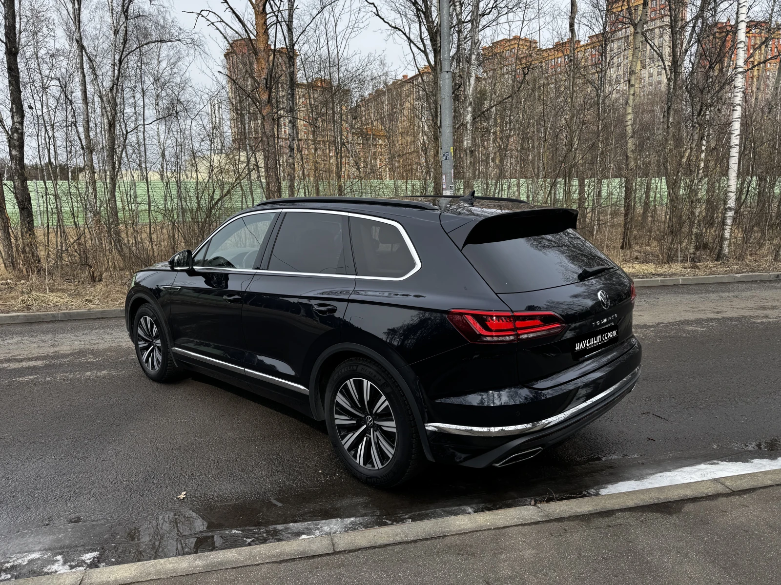 Volkswagen Touareg, 2021г, полный привод, автомат