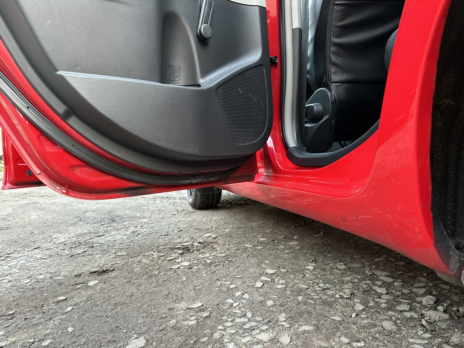 Toyota Yaris, 2008г, передний привод, робот