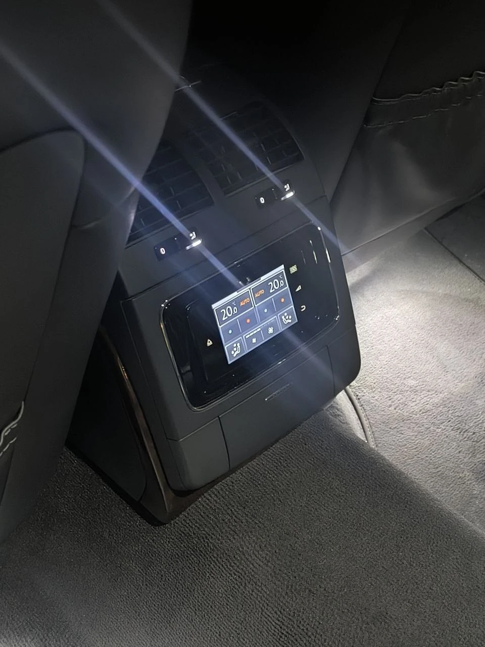 Volkswagen Phaeton, 2014г, полный привод, автомат