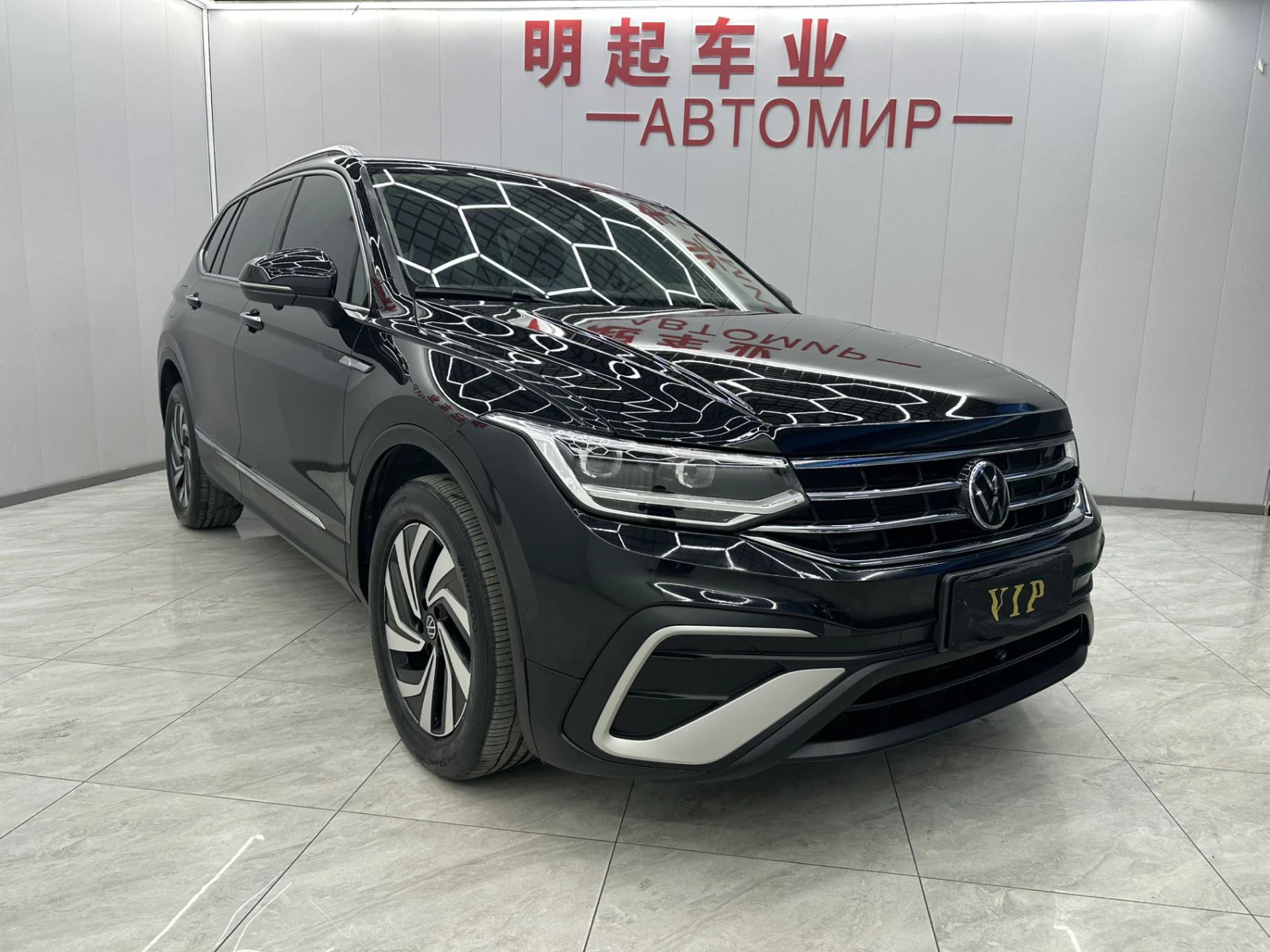 Volkswagen Tiguan, 2022г, передний привод, робот