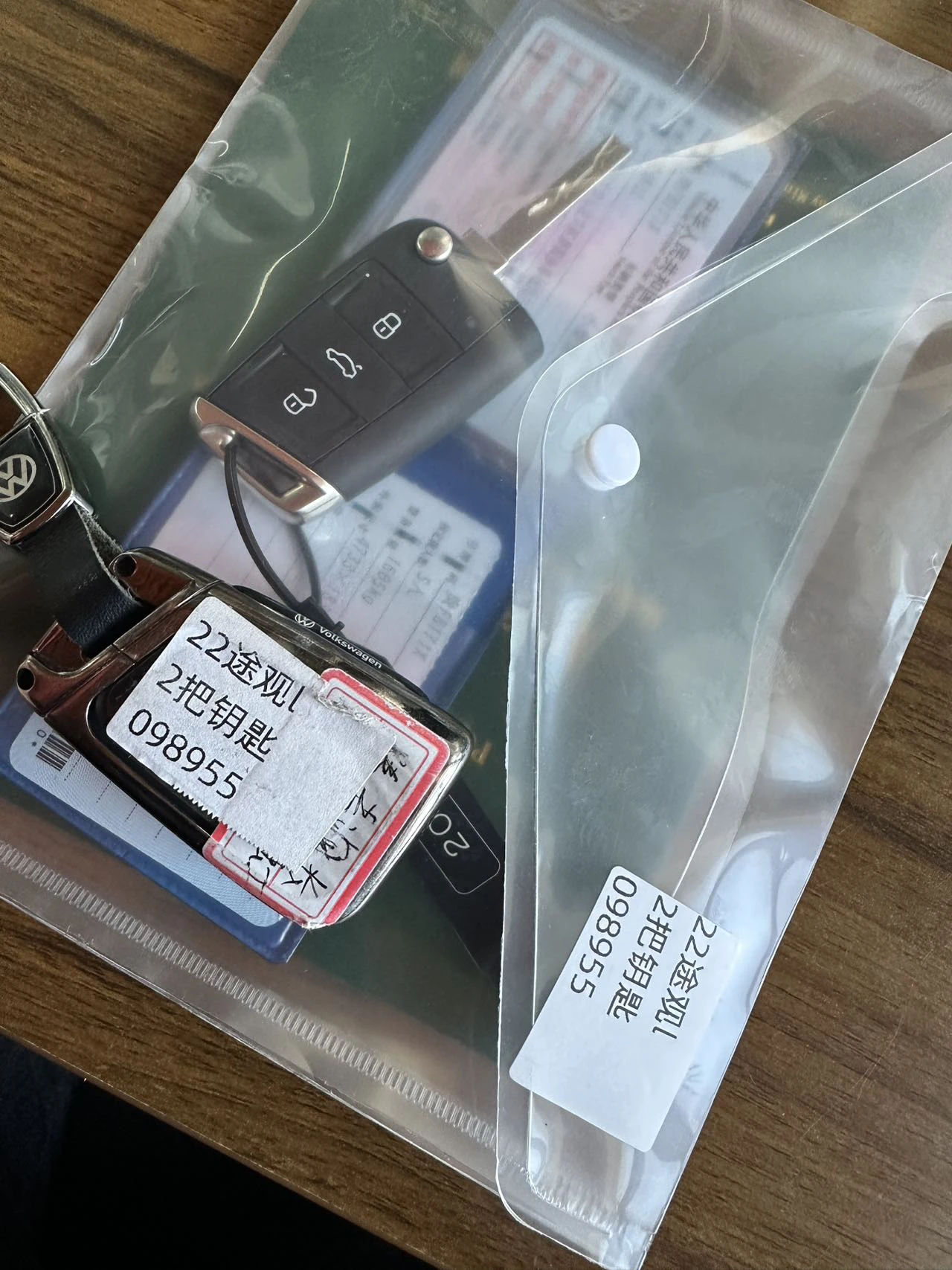 Volkswagen Tiguan, 2022г, передний привод, робот