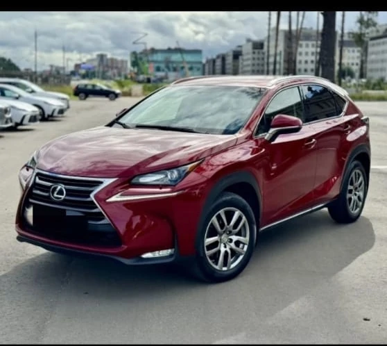 Lexus NX, 2015г, полный привод, автомат