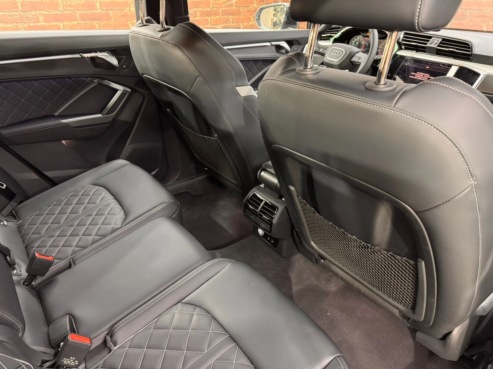 Audi Q3, 2025г, полный привод, робот