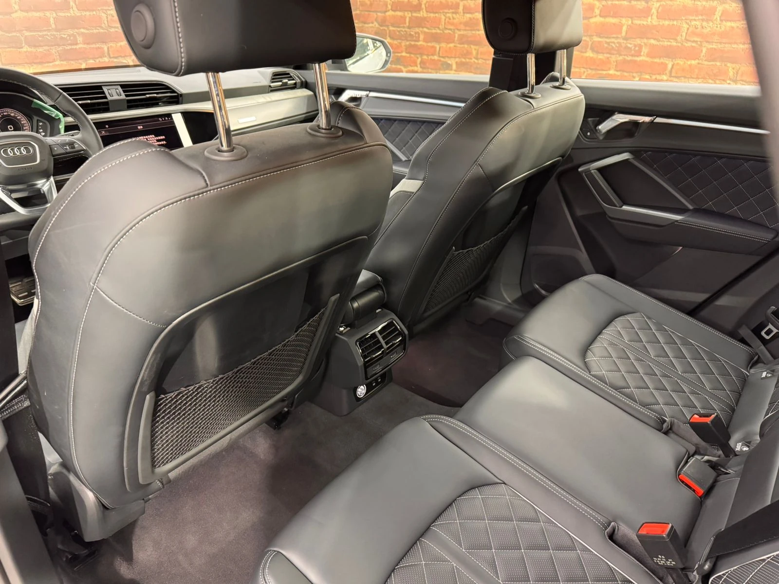 Audi Q3, 2025г, полный привод, робот