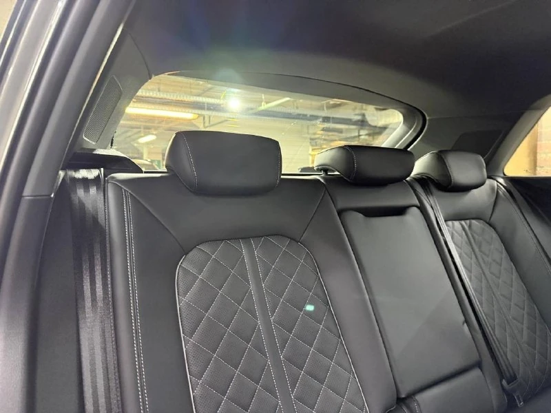 Audi Q3, 2025г, передний привод, робот