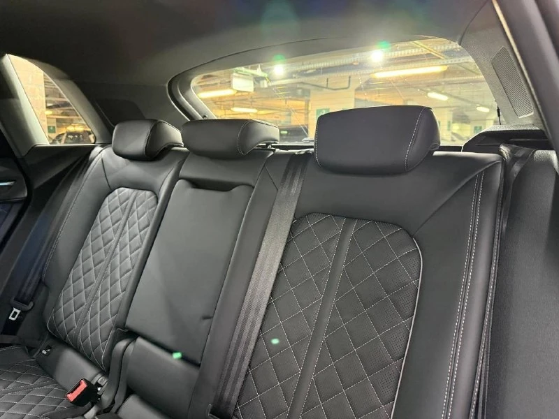 Audi Q3, 2025г, передний привод, робот