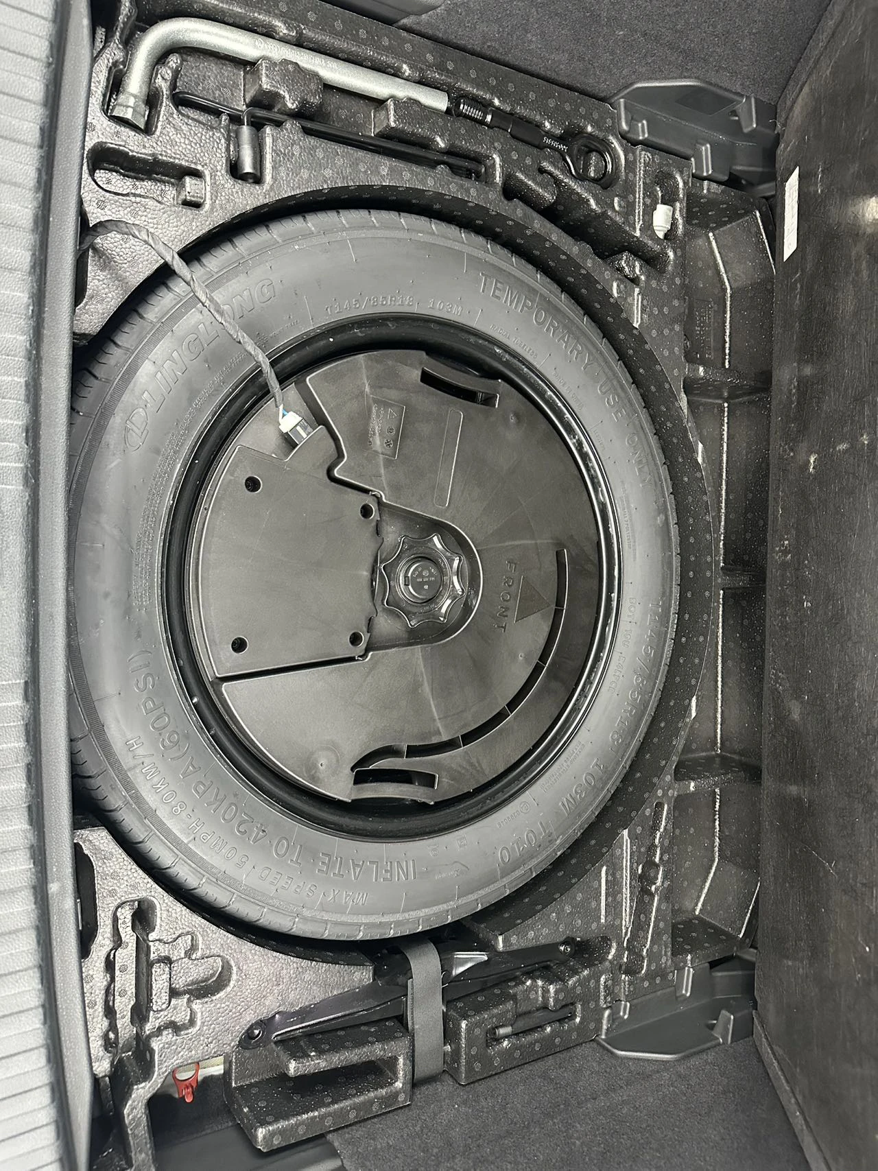 Audi Q3, 2021г, передний привод, робот