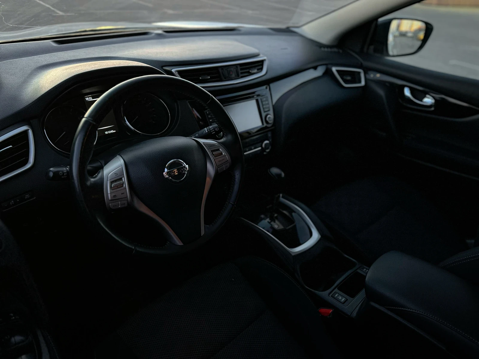 Nissan Qashqai, 2014г, передний привод, вариатор