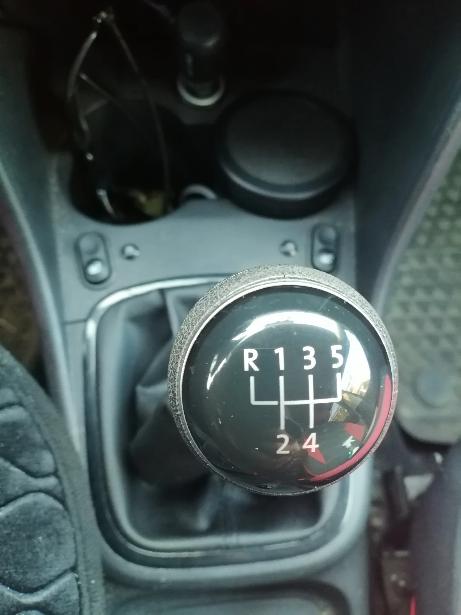 Volkswagen Polo, 2018г, передний привод, механика