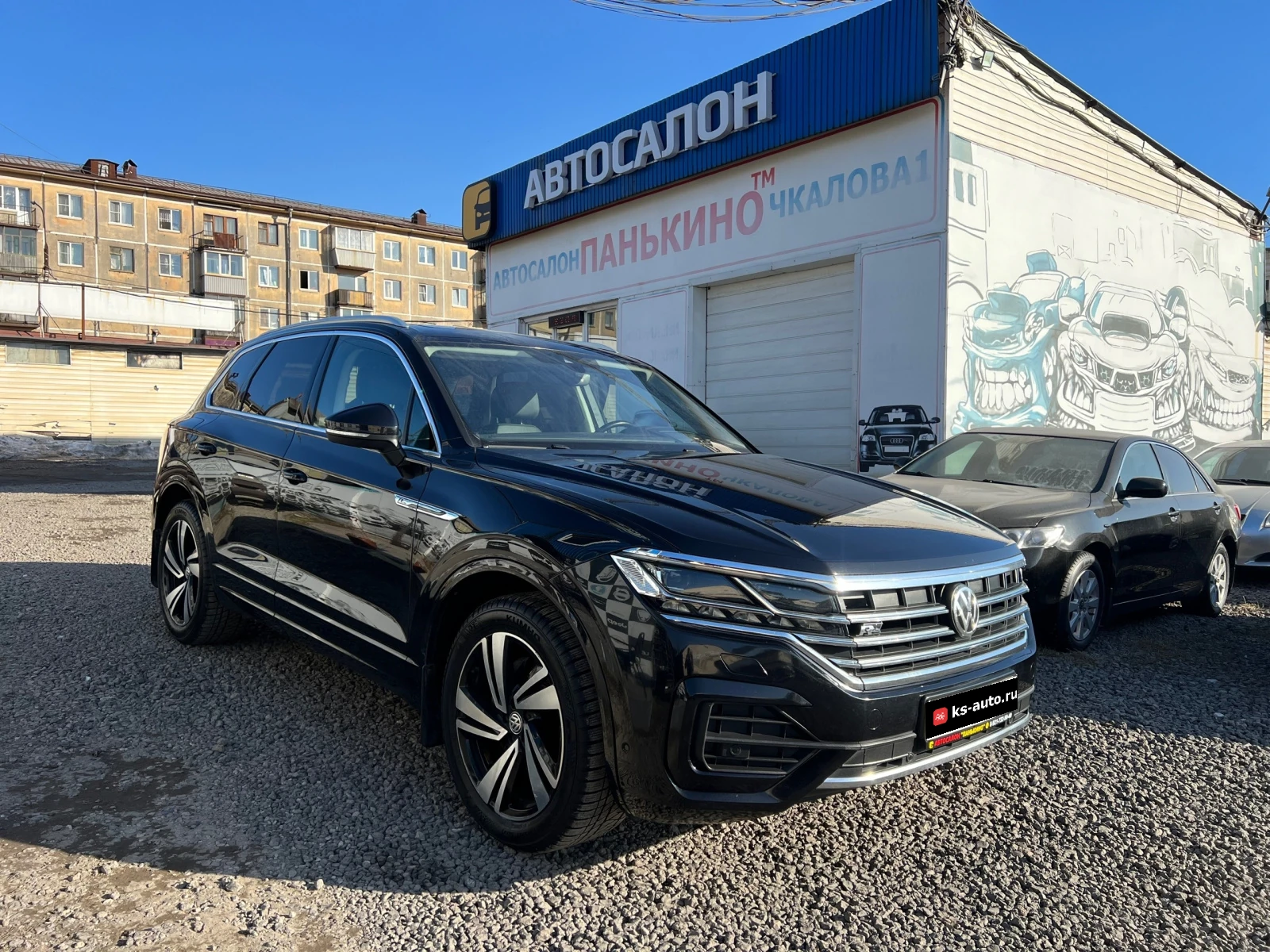 Volkswagen Touareg, 2018г, полный привод, автомат