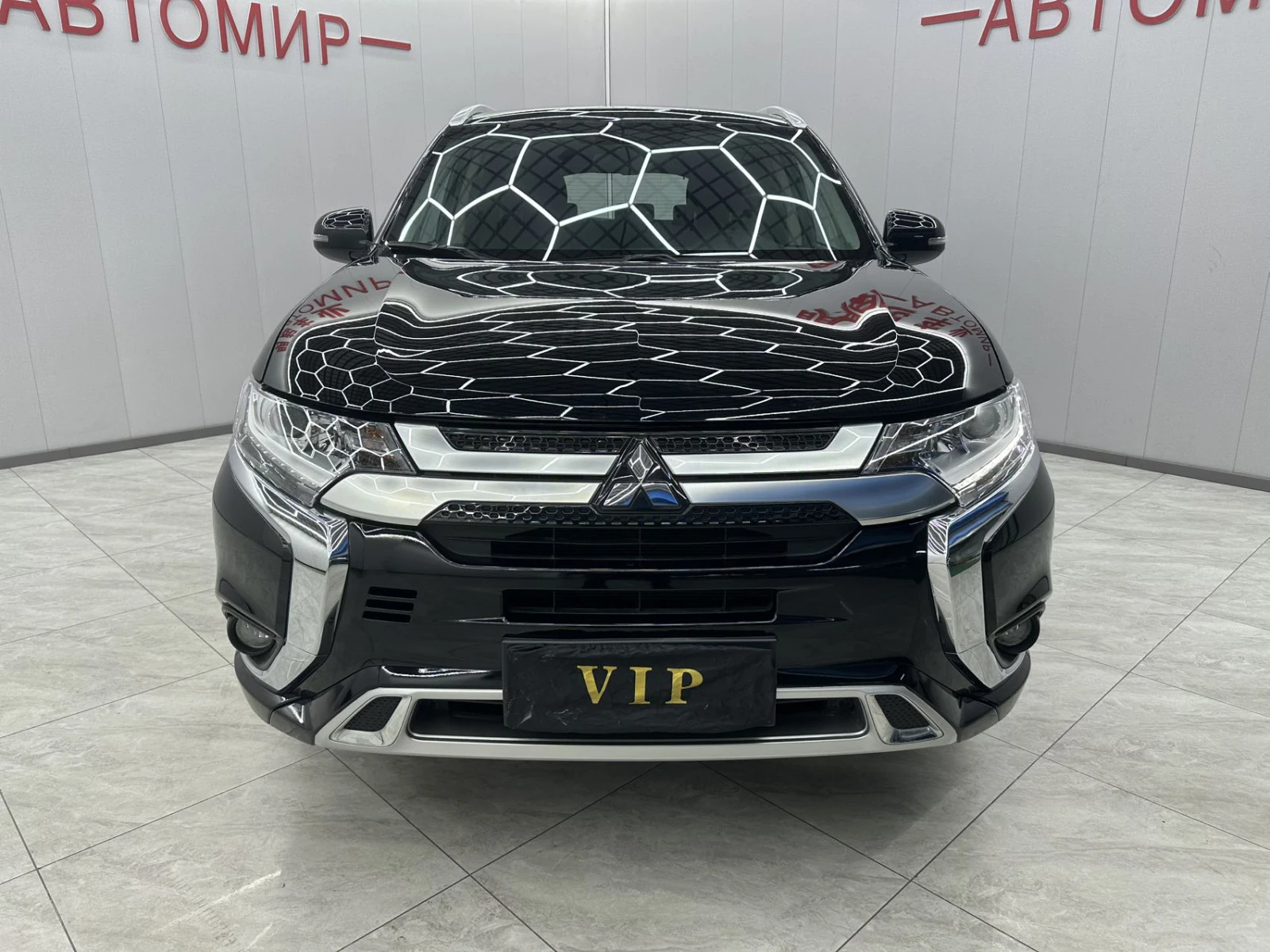 Mitsubishi Outlander, 2021г., передний привод, вариатор